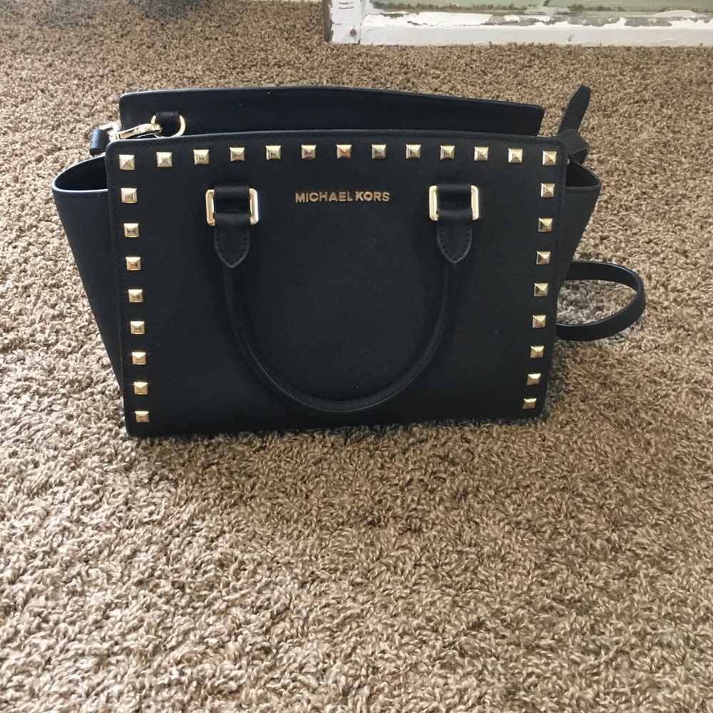 MICHAEL KORS
